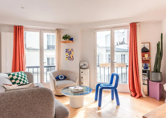 Апартаменты Charming - Montmartre - 4 Guests *